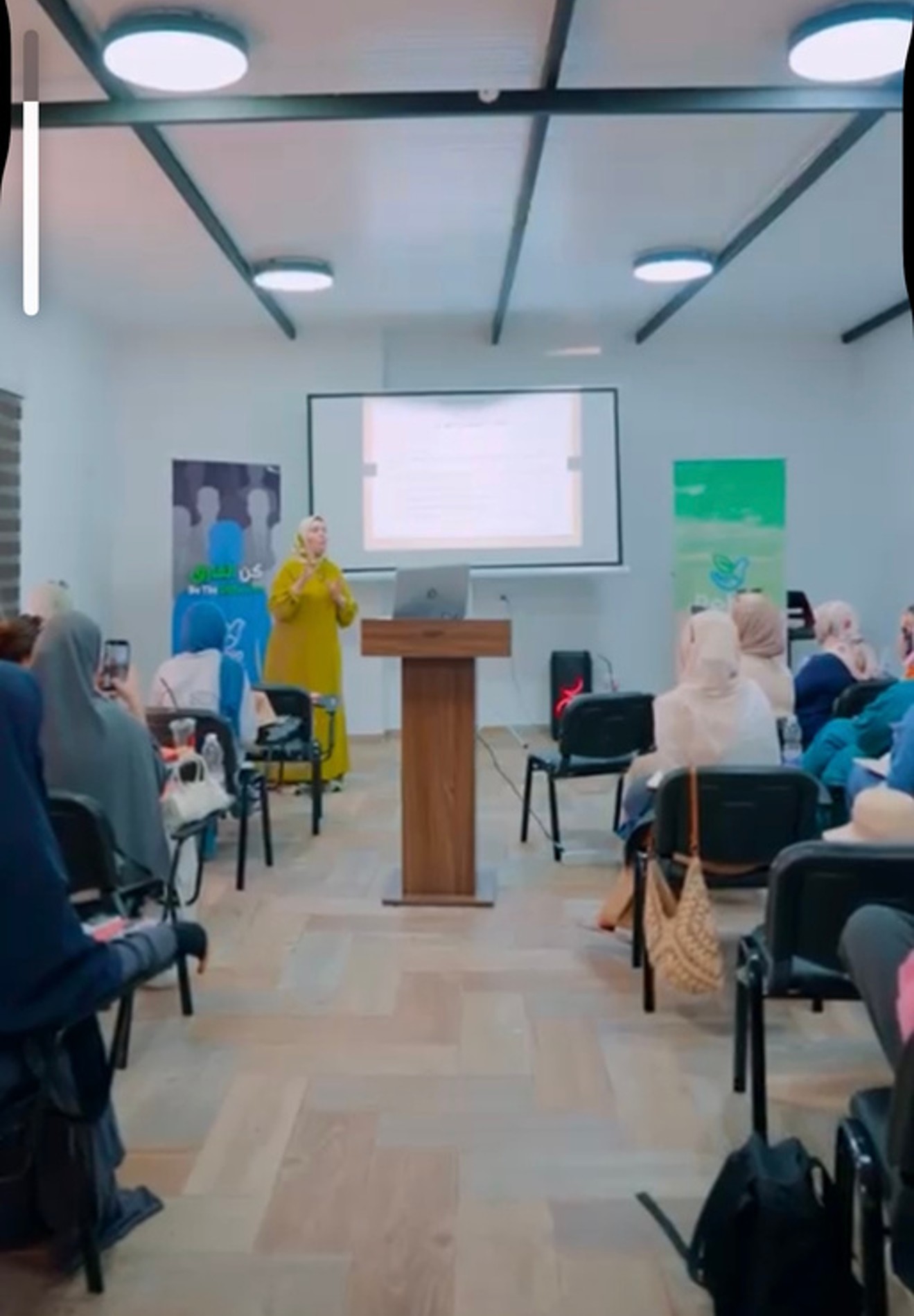 لقطة من المخيم 12